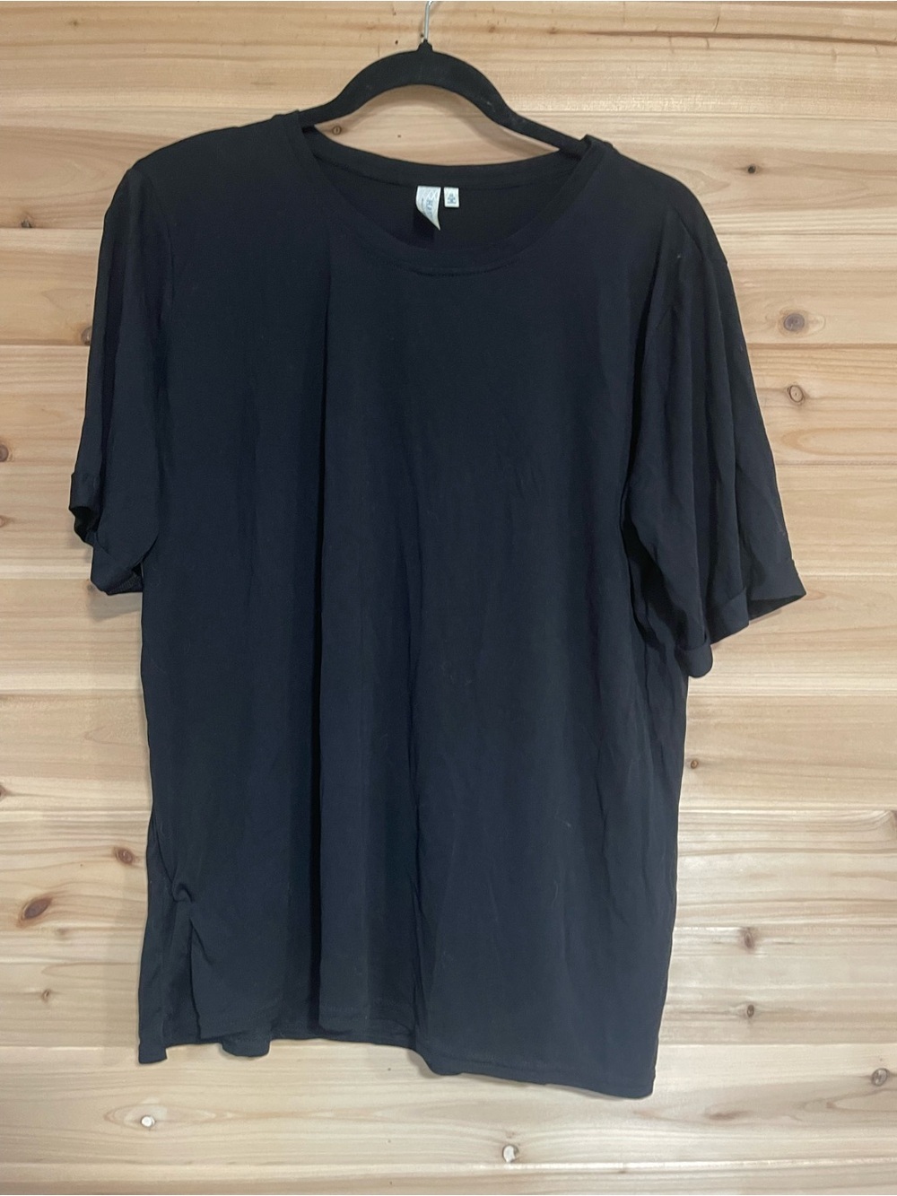 Hayden LA Black Tshirt